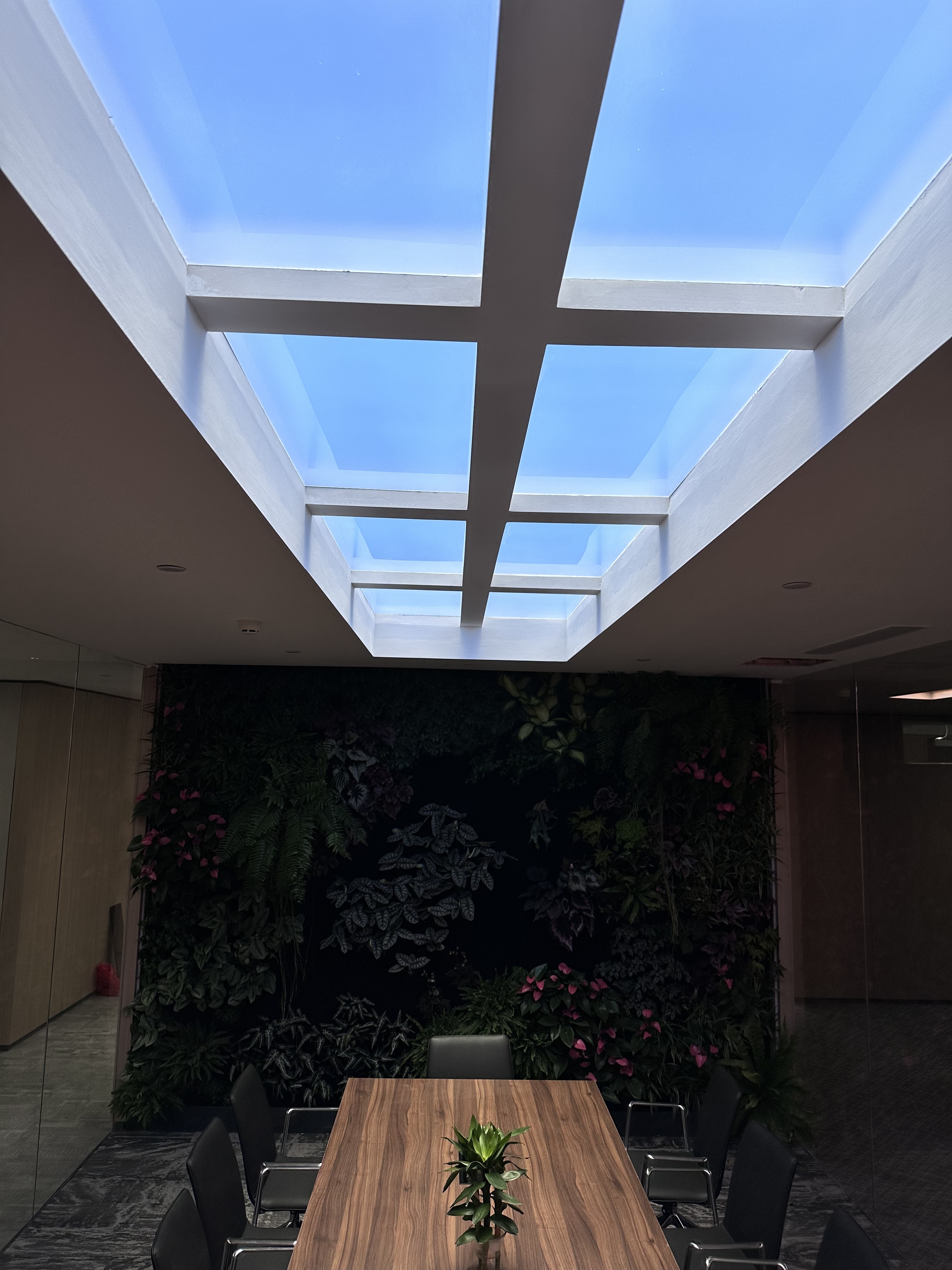 Najnowsze blogi firmy Why Rayleigh-Scattering Lights Are Different from Standard LED Panel Lights