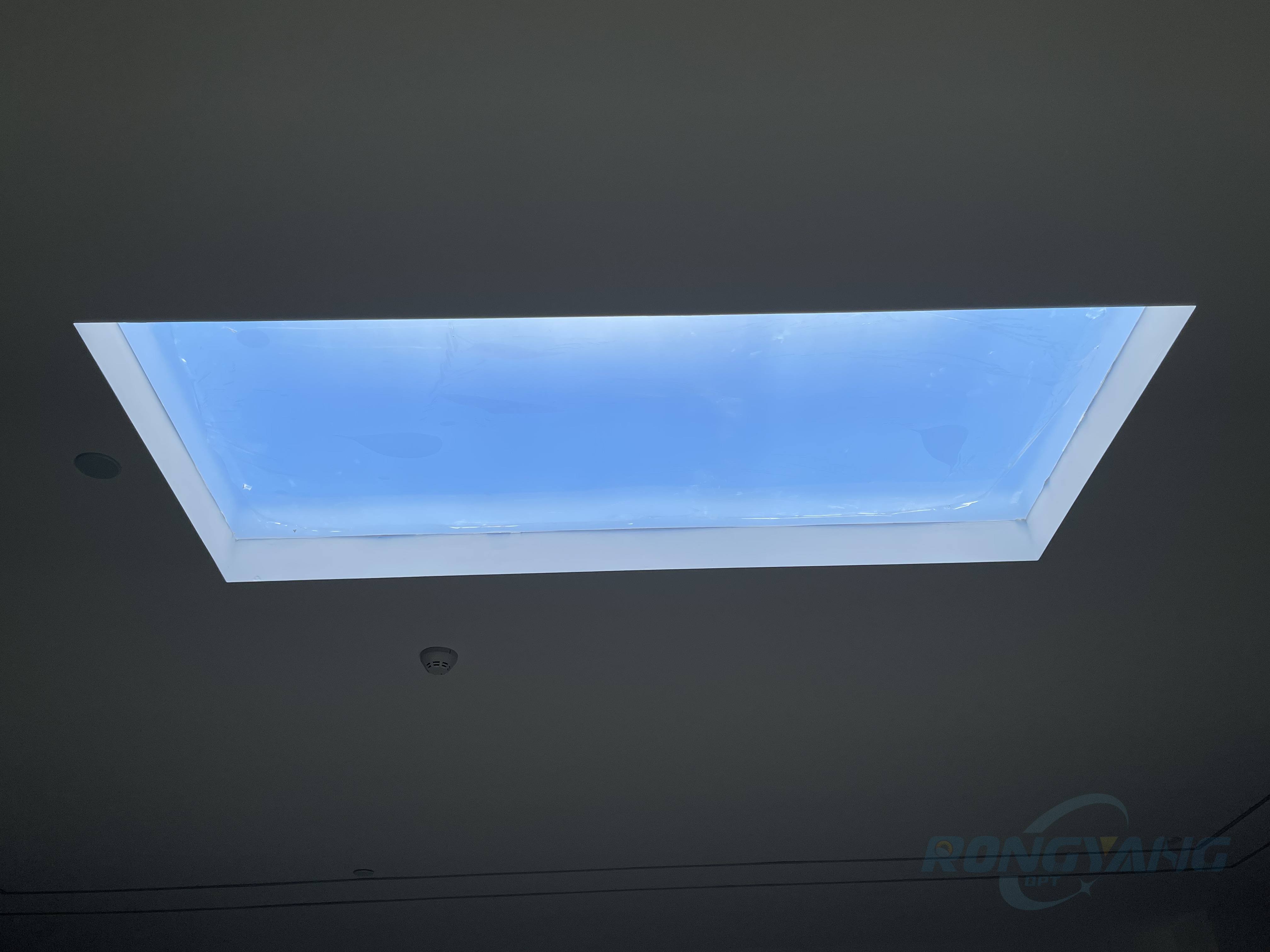 Najnowsze blogi firmy Are High-End Skylights Always the Best Choice for Commercial Projects?