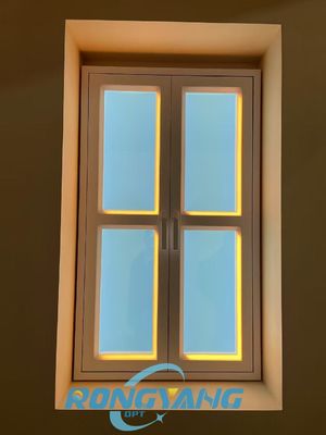 Inteligentne sterowanie Światło sufitowe do okna dachowego symulujące wschód i zachód słońca Montaż na ścianie L1332*W781*H66mm AC100-240V